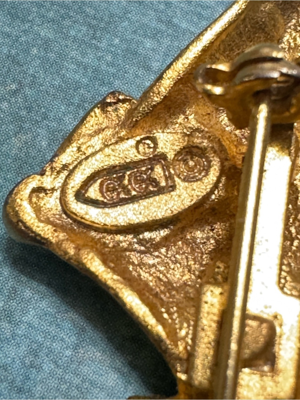 VINTAGE ROBIN RUSH ANGEL BROOCH - Picture 3 of 7